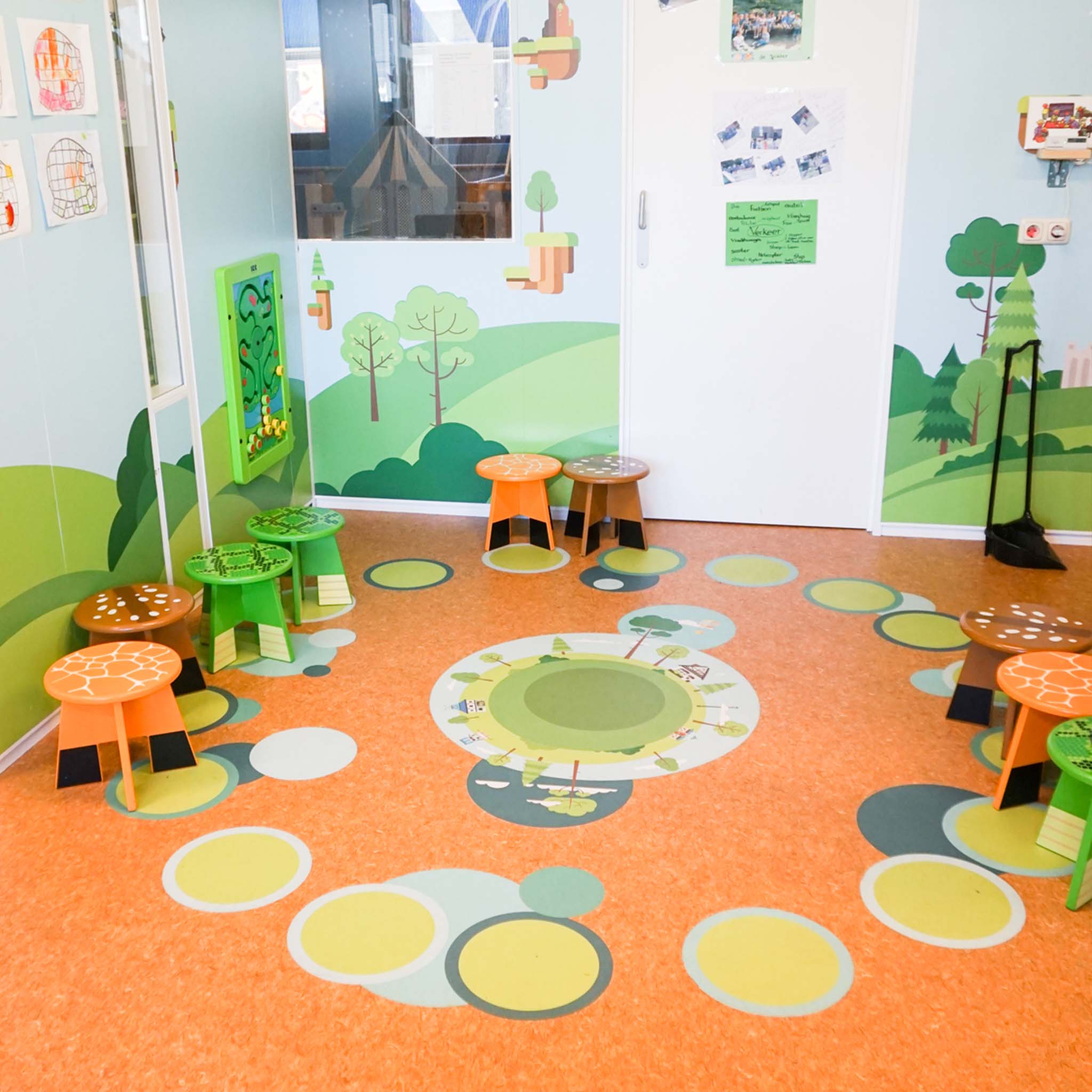 IKC inrichting speelhoek voor kinderen bij kinderopvang Parelbosch in Eindhoven IKC inrichting speelhoek voor kinderen bij kinderopvang Parelbosch in Eindhoven