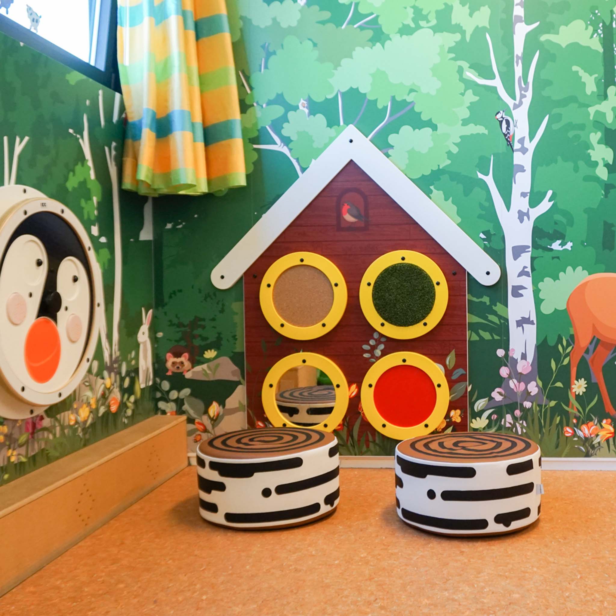 IKC inrichting speelhoek voor kinderen bij kinderopvang Parelbosch in Eindhoven IKC inrichting speelhoek voor kinderen bij kinderopvang Parelbosch in Eindhoven