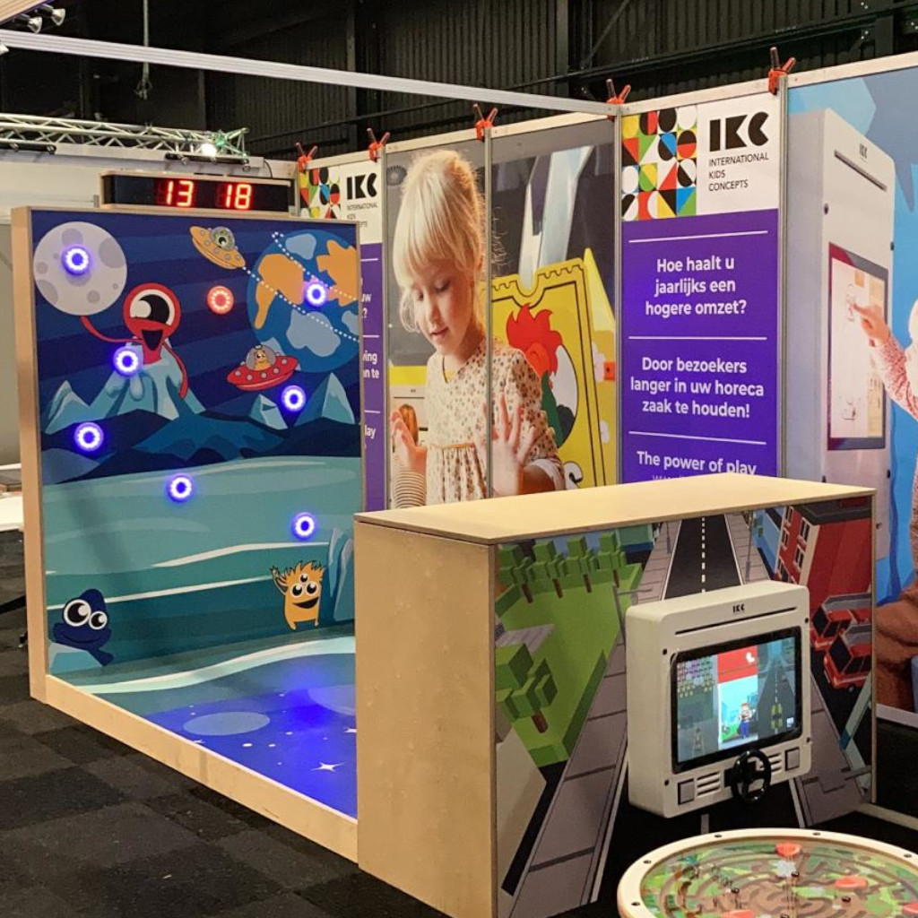 recreatiebeurs recreatie vakbeurs leisure vakantieparken speelplezier speelwaarde beleving beursstand recreatiebeurs recreatie vakbeurs leisure vakantieparken speelplezier speelwaarde beleving beursstand