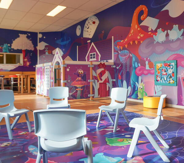 IKC speelruimte voor kinderen bij kinderdagverblijf 't Parelbosch in Eindhoven IKC speelruimte voor kinderen bij kinderdagverblijf 't Parelbosch in Eindhoven